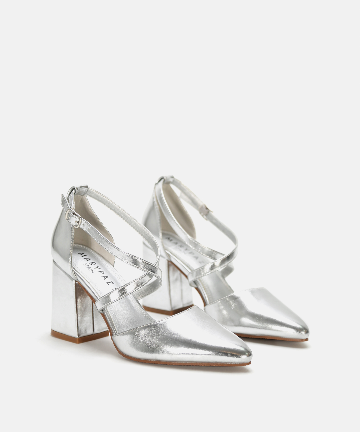 Zapato tac&oacute;n tiras cruzadas  image number null